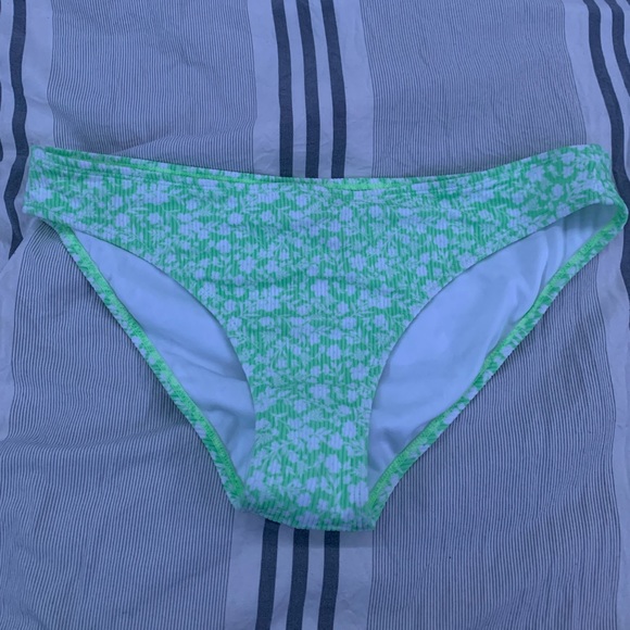 Green floral Bikini bottoms - Picture 1 of 3